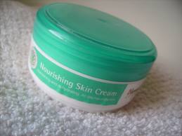 Manufacturers Exporters and Wholesale Suppliers of Nourishing Skin Cream Mumbai Maharashtra
